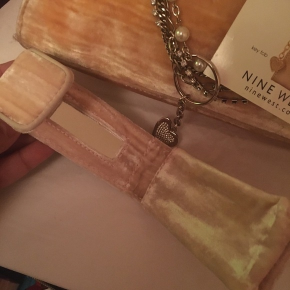 Nine West bag and lipstick holder - Picture 6 of 7